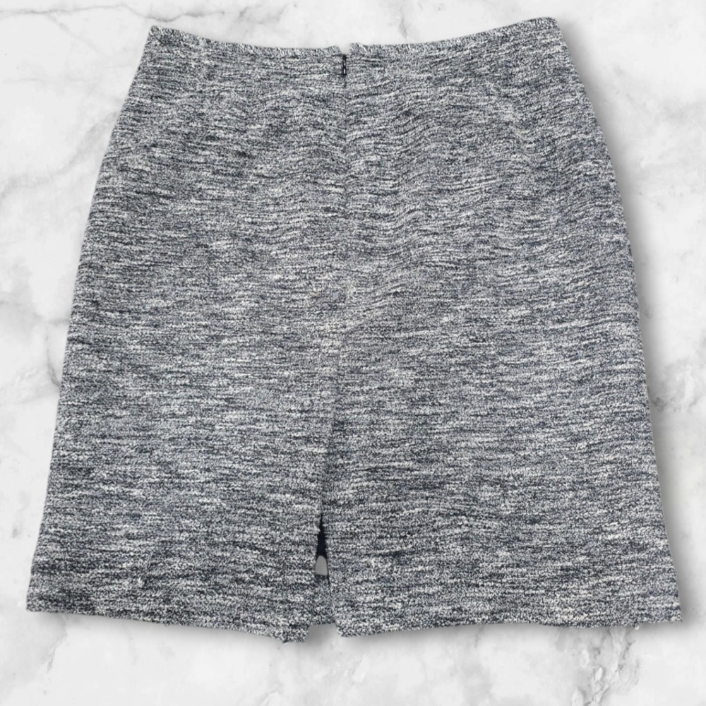 Calvin Klein Heathered Gray A-Line Skirt (Size"12) - Picture 2 of 5